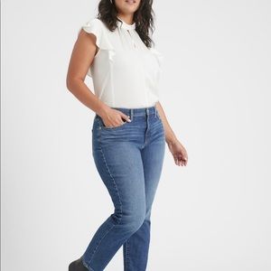 NWT Curvy Girlfriend Jeans Banana Republic